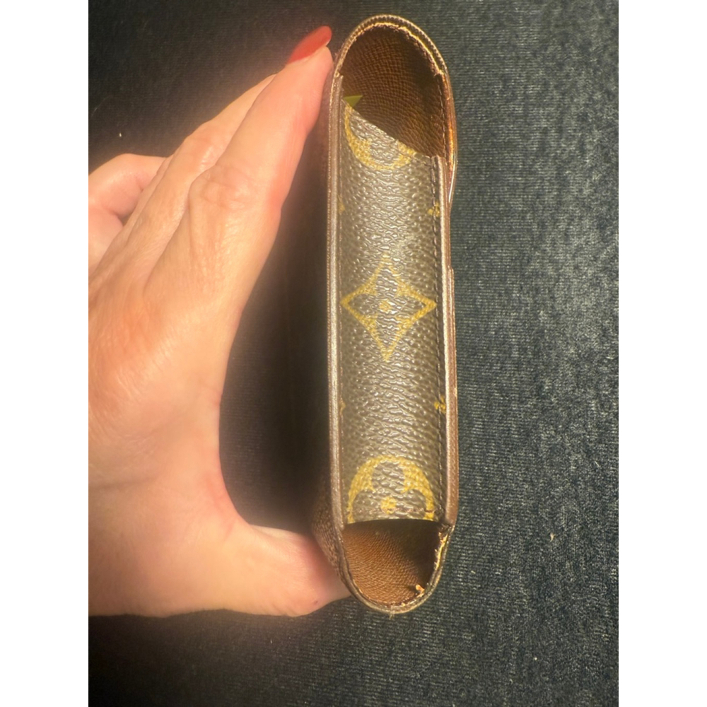 Louis Vuitton Monogram Case - Picture 5 of 12